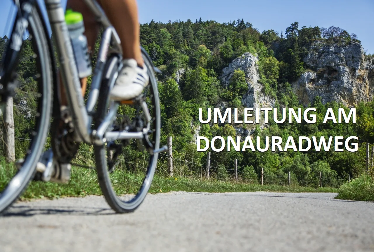 radfahrende auf Radweg